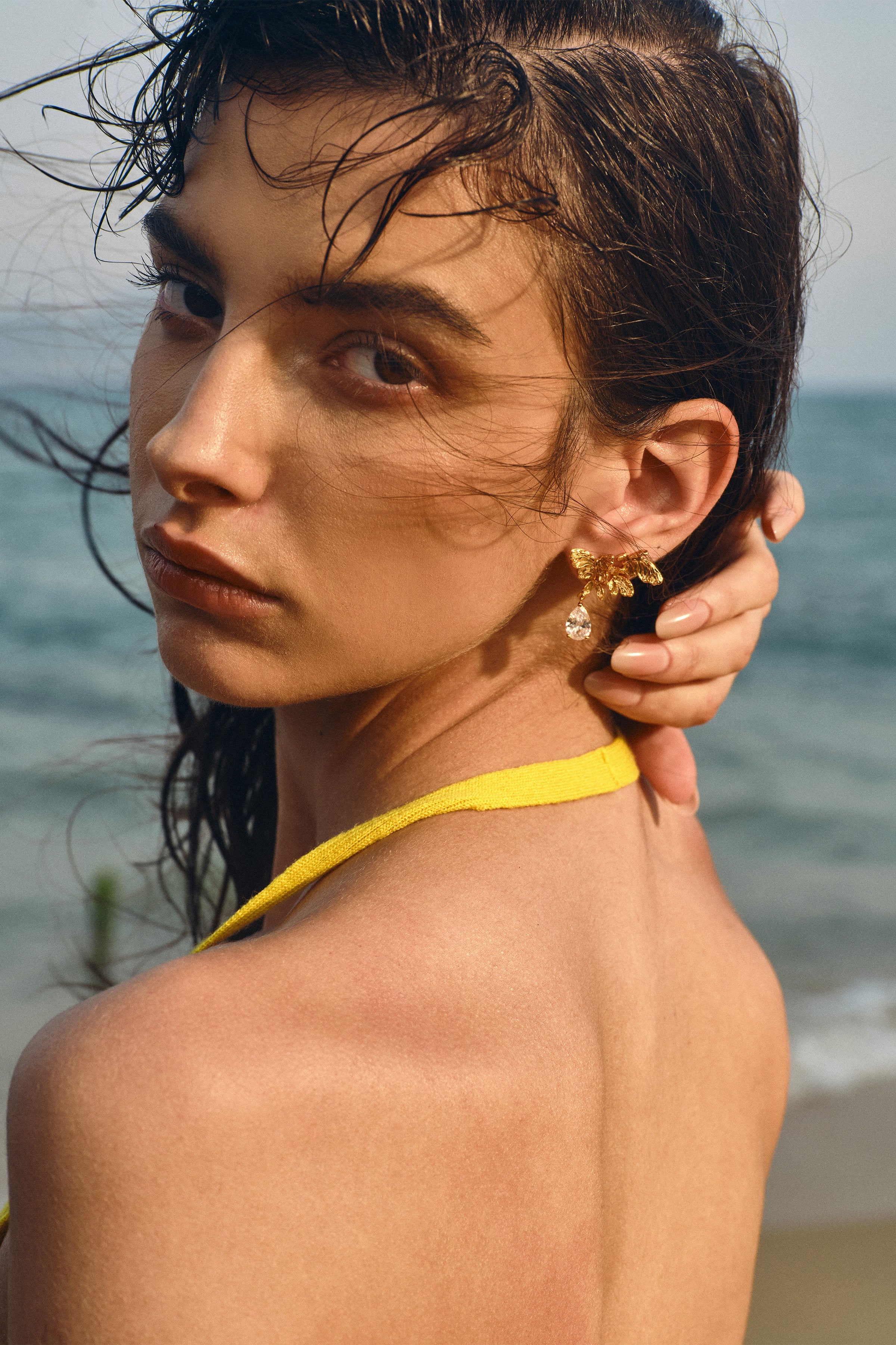 CERCOO Soul Bloom Earrings – 24K Gold Plated Butterfly & Dewdrop Statement Studs
