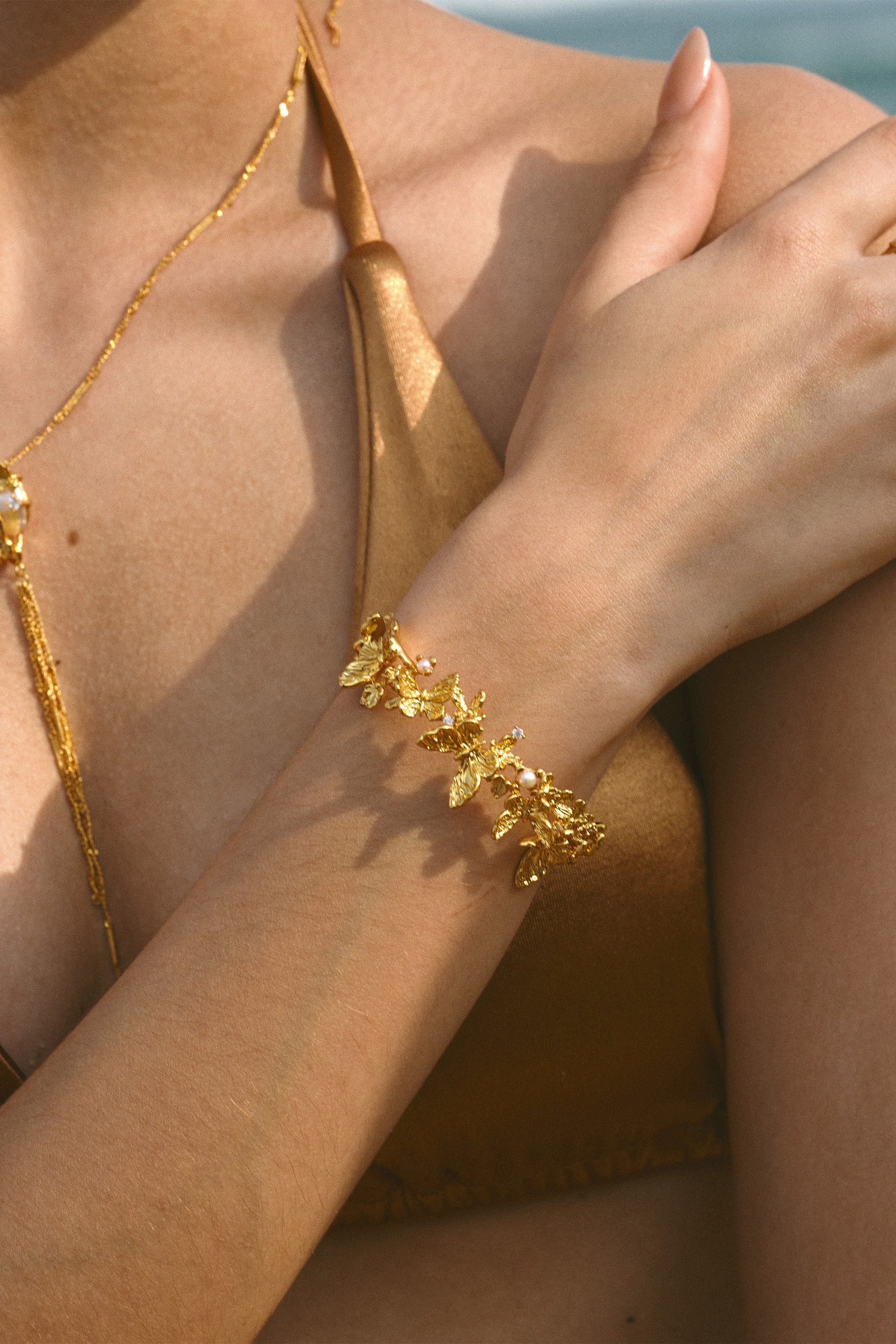 CERCOO Luminous Wings Bangle